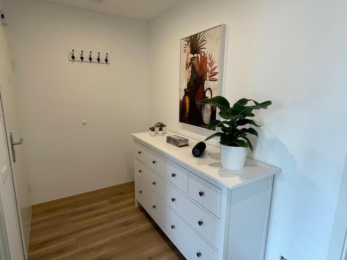 Apartment Neue Stilvolle 2-zimmer Im Zentrum Von *